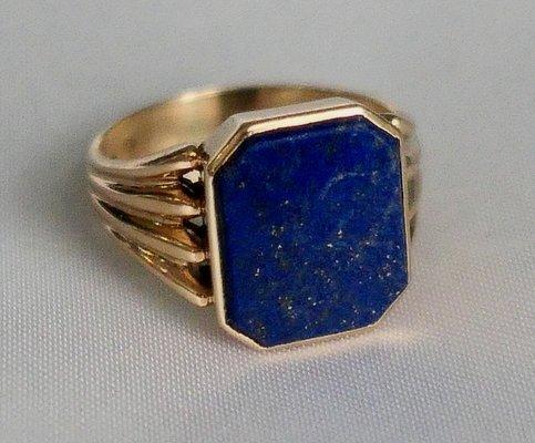 Vienna, Austria, 1930's lapis lazuli and gold Art Deco ring