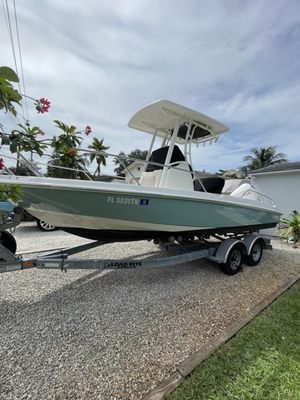 22' foot boat after a DETAILED WASH AND WAX