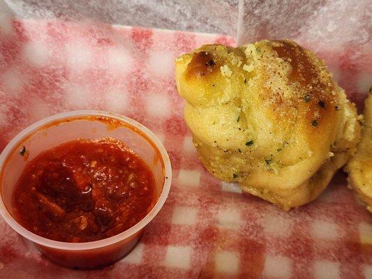 Garlic knots