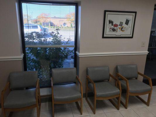 Waiting room in Owensboro.