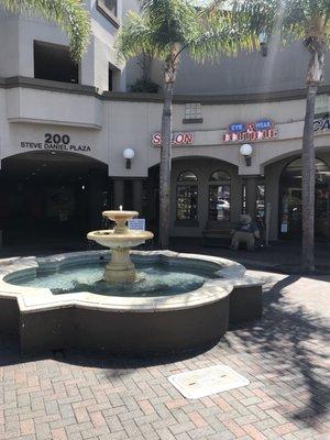 #HuntingtonBeachHairCompany is located downtown HB just look behind our famous fountain!:)