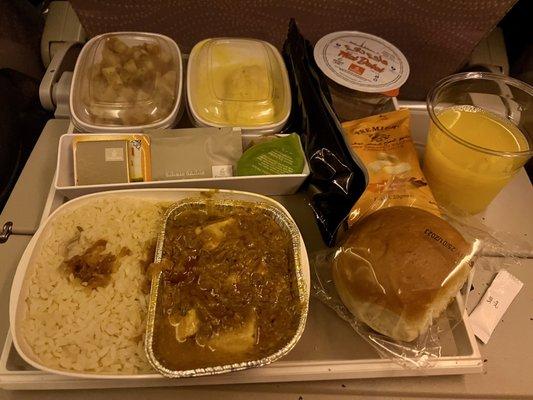 Emirates meal DXB-COK