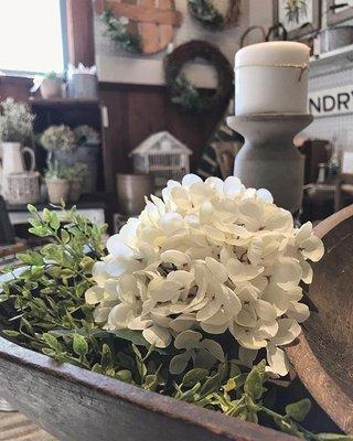 Vintage & found home decor shop with a farmhouse cottage feel.