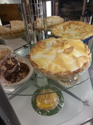 Pie case! Mmmmmmmm