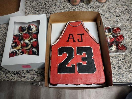 Pull-Apart Cupcakes were a hit. Son's Jordan theme bday party, a success! Tasted great,  these aren't your normal grocery store cupcakes!