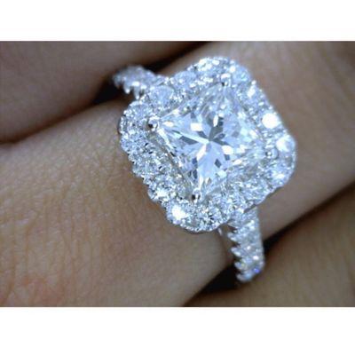 Beautiful 18kt Princess Cut halo engagement ring!