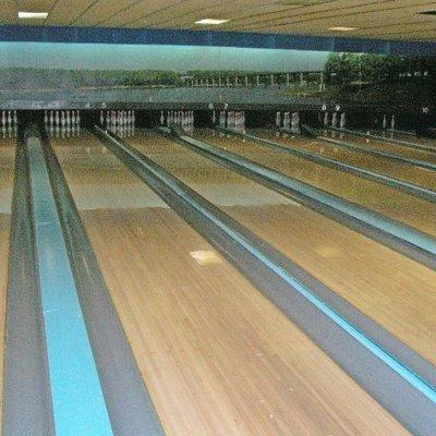 10 Brunswick PRO synthetic lanes