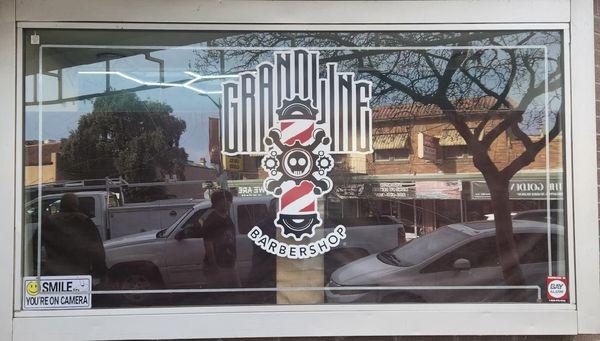 Grandline Barbershop, Book now!