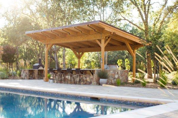 Outdoor kitchen , bar and pizza oven in Sonoma