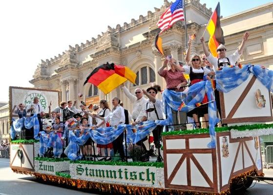 "Zum Stammtisch" Restaurant in "Little Germany" in Queens (Glendale)