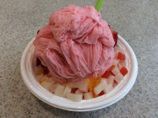 Strawberry Snow Ice