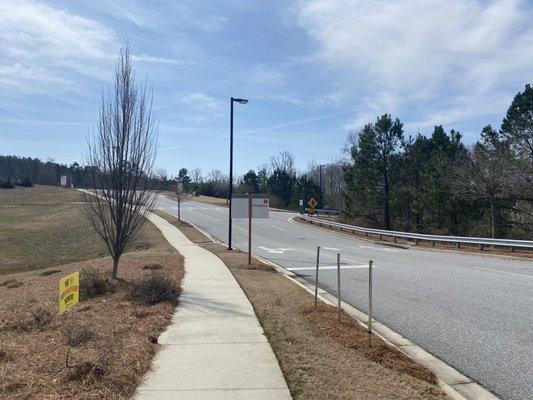 Walkway around the hospital