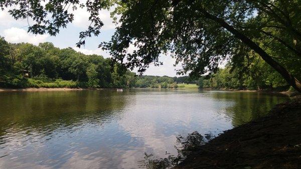 Nice trails lead to Kankakee River