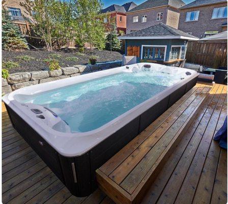 Jacuzzi j19 power pro swim spa.