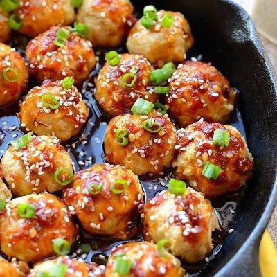 Asian Zing TurkeyMeatballs over Jasmine Rice and Broccoli