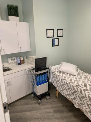 HydraFacial and Peel Room