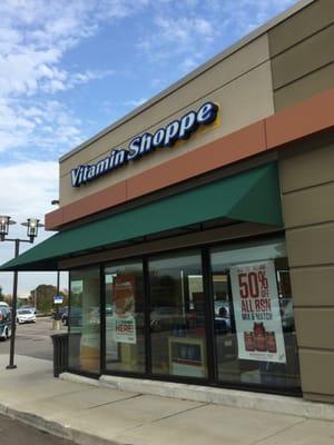 Vitamin Shoppe of Braintree -- South Shore Place : 37 Forbes Road, Braintree      Side Exterior