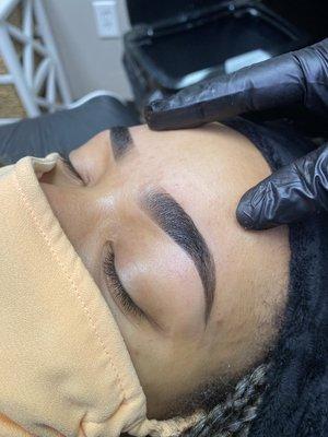 Eyebrow tinting