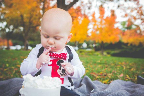 Cake smash, first birthday