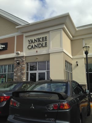 Mansfield Yankee Candle -- Mansfield Crossing : 280 School Street, Mansfield          Storefront