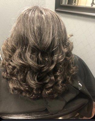 My Aunt with her amazing new highlights!!