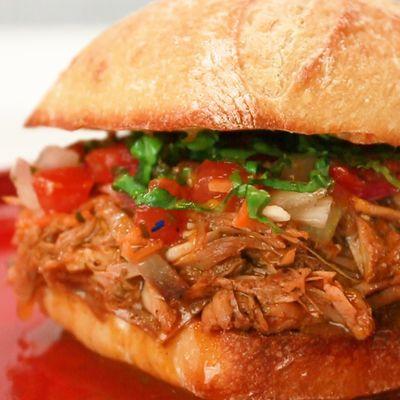 Cochinita Pibil Sandwich: Pulled pork Sandwich inspired by the famous Mexican Cochinita Pibil.