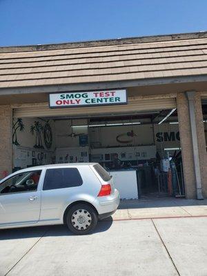 Smog Test on Skyline. Plenty of places to grab food while you wait or sit in the waiting area..