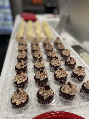 Mini cupcakes for my event!