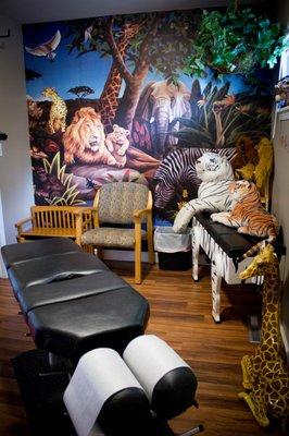 Our Jungle Room, specifically designed for pediatric chiropractic care!