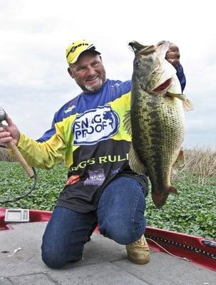 Bobby Barrack with a 14.2 lb. Bass!