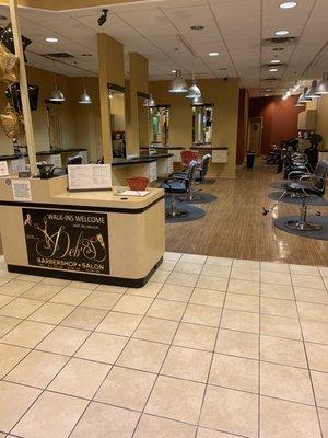 Deb’s Barbershop Salon