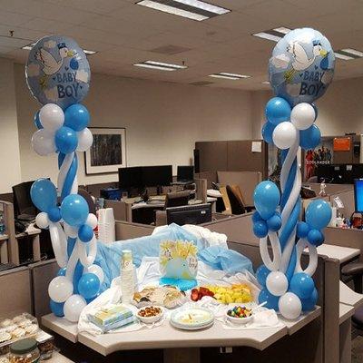 Baby shower table Columns