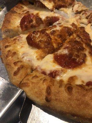 Pepperoni pizza with extra cheese.  Yummy!