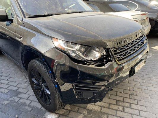 Land rover front end damage