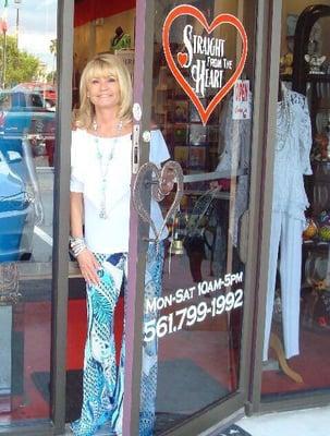 Welcome to Straight From The Heart.  Beautiful women's clothing, jewelry and gifts.