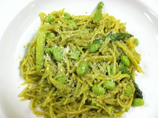 Basil Quinoa Pasta/Asparagus/Edemame