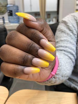 Ombré warm pink and cabanas yellow coffin shape nails