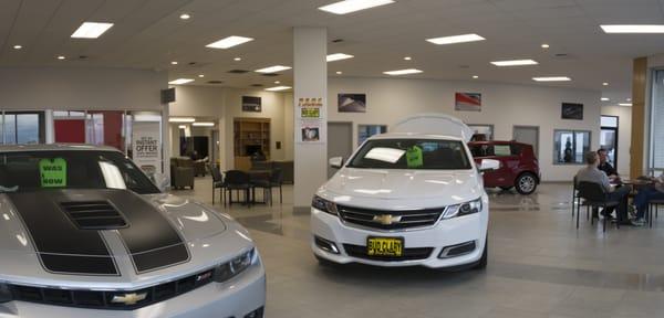 Showroom at Bud Clary Chevrolet of Moses Lake