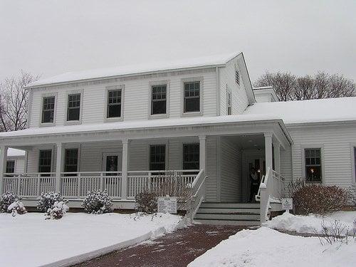 Ferguson Library - Weed Memorial & Hollander Branch