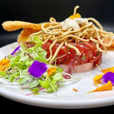 AHI TUNA TARTARE
Dark soy, pickled lotus root, crispy noodles, lemon kewpie, wasabi tobiko, sesame