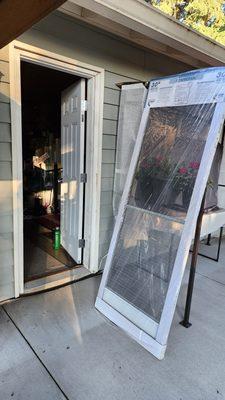 Screen door Install