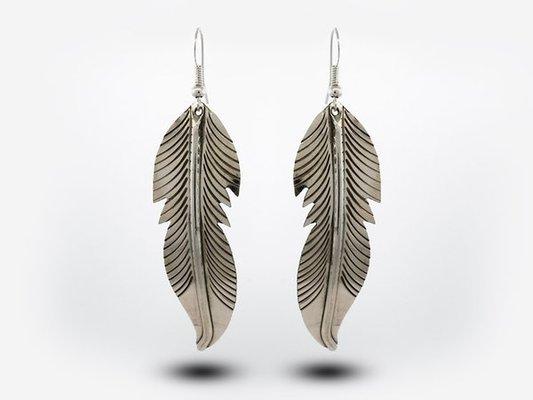 One of our best sellers, Handcrafted by Native American artist Douglass Etsitty