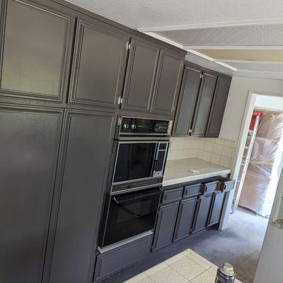 Praimer and painting cabinets kitchen