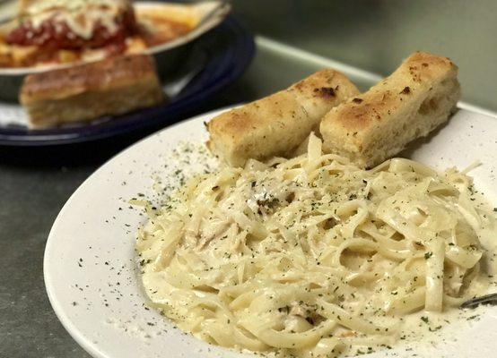 Fettuccine Alfredo