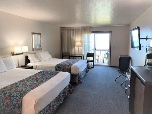 Queen Riverfront Room