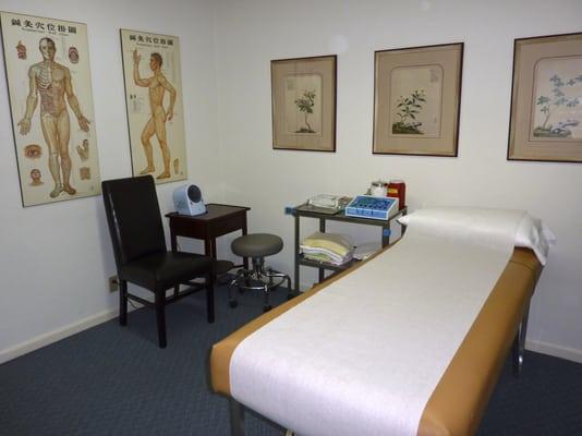 treatment room at Pacifica Acupuncture