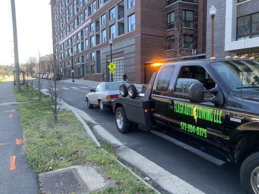 Towing a Mercedes that has dead tags back to customer home