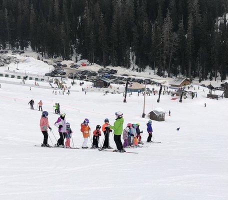 Group lessons at Alpental for 7 year old with 11 (of 12) kids in the group