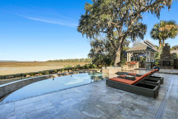 Amazing deep water view in Colleton River property