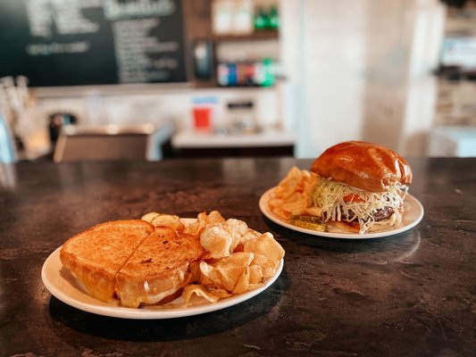 Stonehouse Grilled Cheese & California Burger